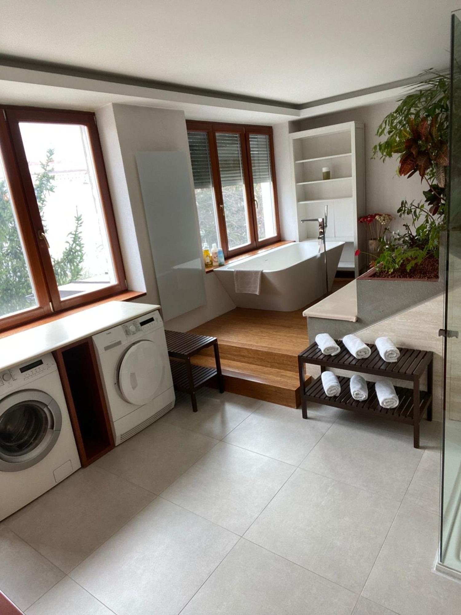 Old Town Apartment Bratislava Buitenkant foto