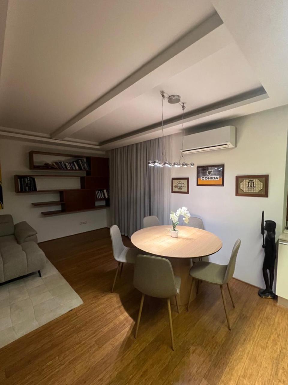 Old Town Apartment Bratislava Buitenkant foto